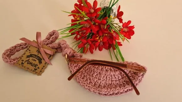 Porta Óculos em Crochê Rosa Antigo - foto 3