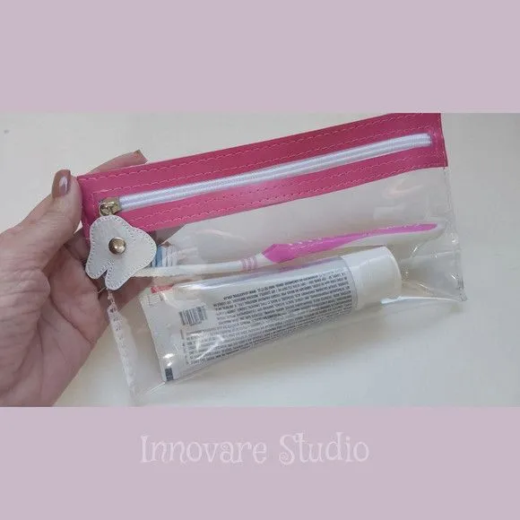 Necessaire Porta Escova de Dente - Dentinho Feliz - artesanato feito à mão por Innovare Studio