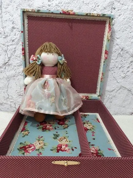 Caixa decorada com boneca - foto 5