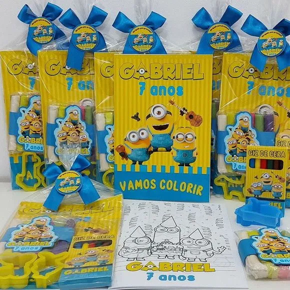 Revista Colorir Minnions Personalizada - feito à mão por Mi Papelaria Criativa