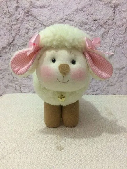 ovelha - feito à mão por Ateliê cantinho do bebê