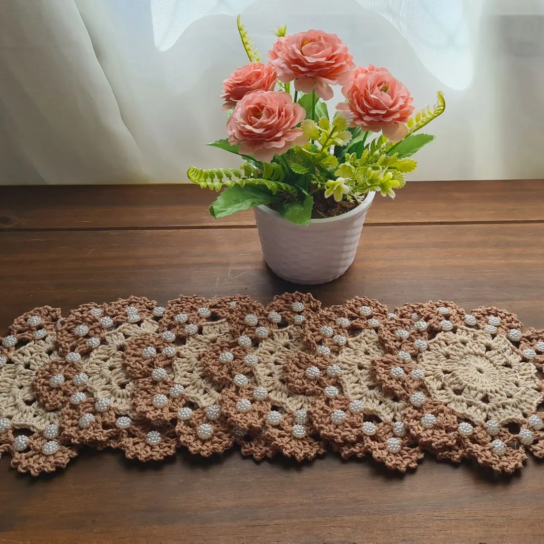 Descanso Copos em Crochê Castanha 06 Unidades - artesanato de Mari Crochê feito com carinho!