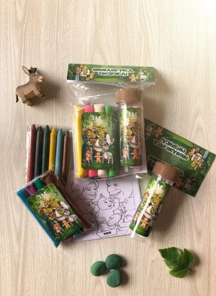 Kit Massinha + Giz + Bolha - Sherek Personalizado - feito à mão por Mi Papelaria Criativa