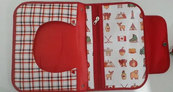 Kit higiene do bebê- Porta fraldas e lenço umedecido - foto 3