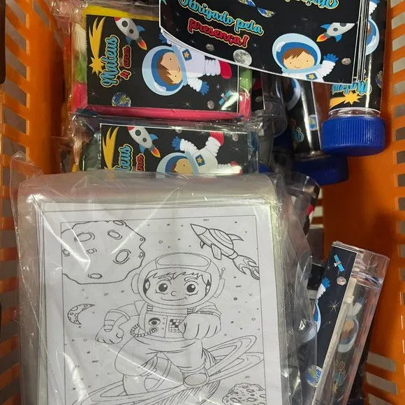 Kit Massinha + Giz + Bolha Astronauta Personalizado - feito à mão por Mi Papelaria Criativa