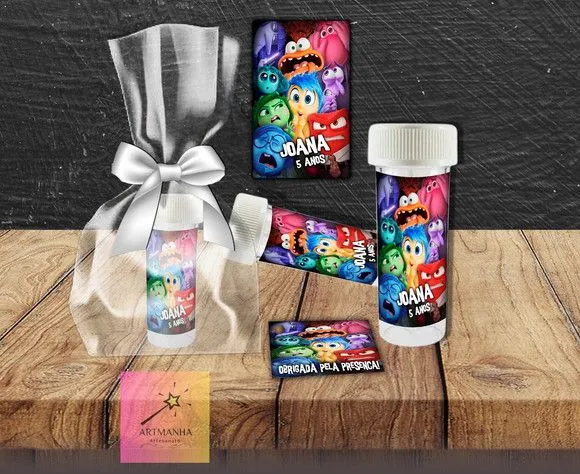 Bolha de Sabão Divertidamente Personalizada - feito à mão por Artmanha Lembrancinhas