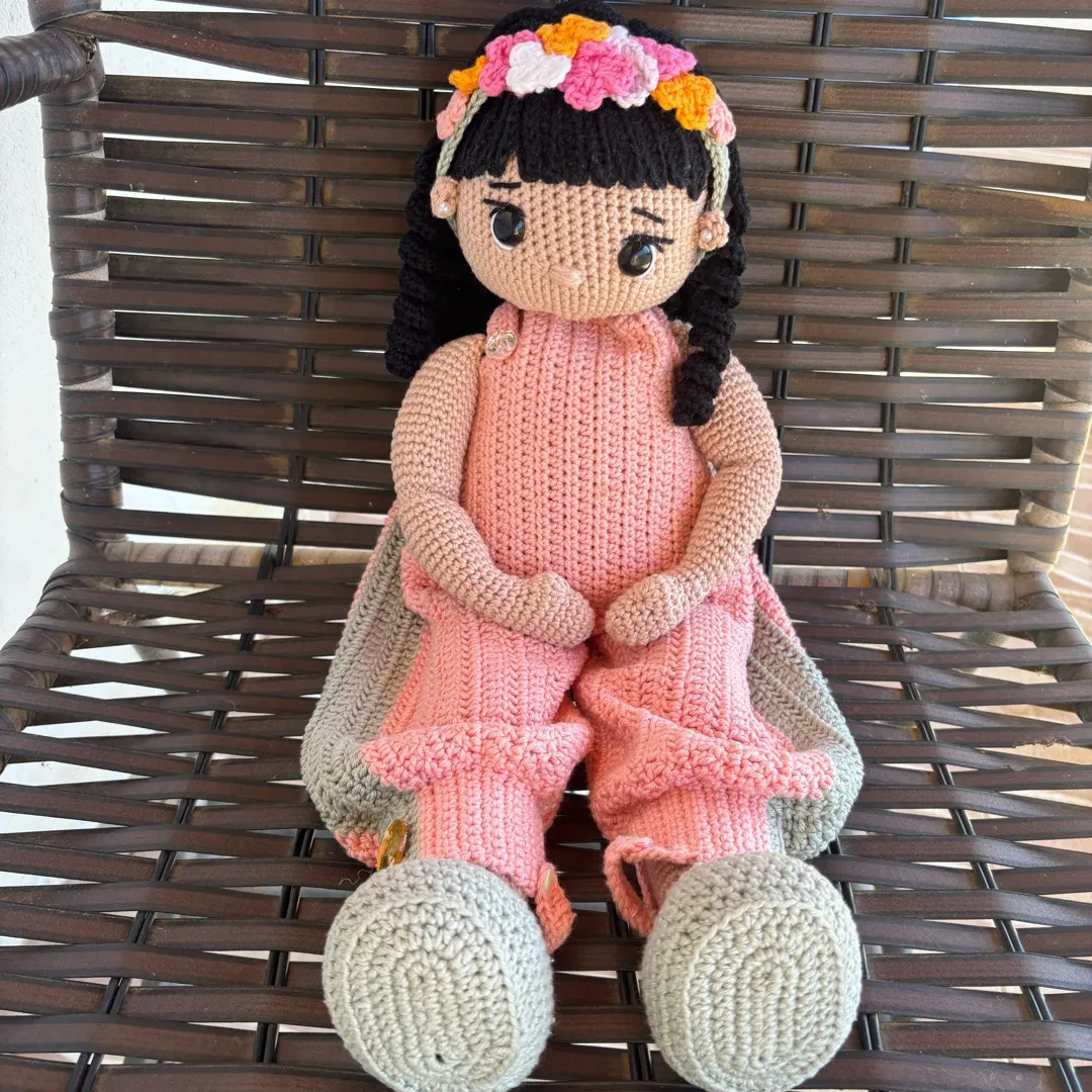 Boneca de crochê, amigurumi Maria Flor - foto 3
