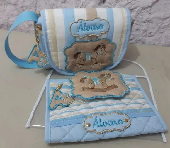 Porta fralda e porta cartão de vacinas - feito à mão por Ateliê cantinho do bebê