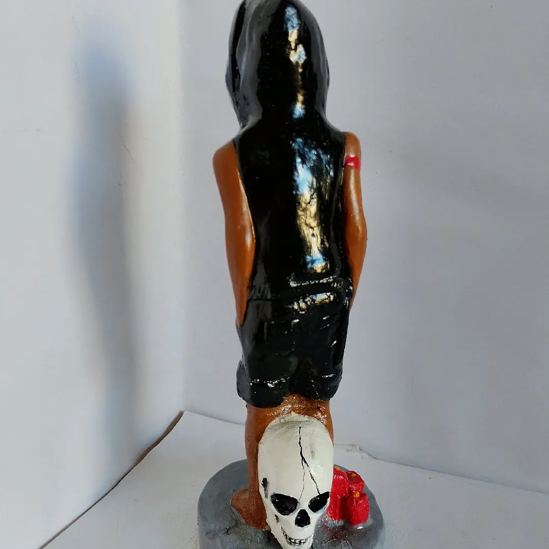 Exu mirim em pé capuz em gesso 20 cm - foto 4