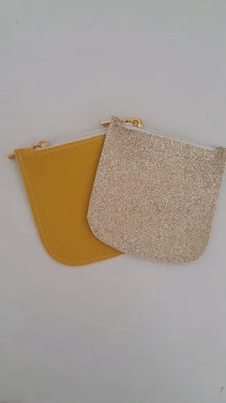 Porta moedas em sintético - artesanato feito à mão por Innovare Studio