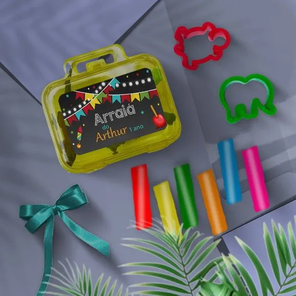 Mini Maleta - Arraiá Personalizada - feito à mão por Mi Papelaria Criativa