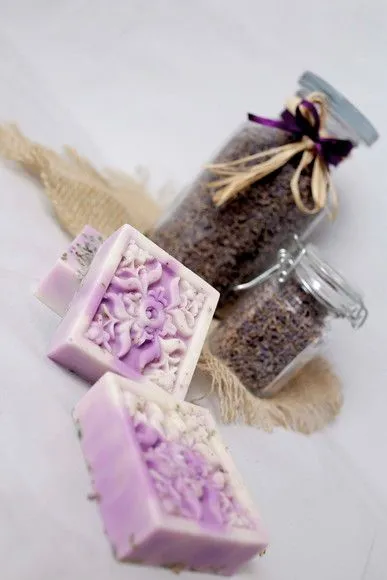 Kit com 03 sabonetes lavanda - foto 4