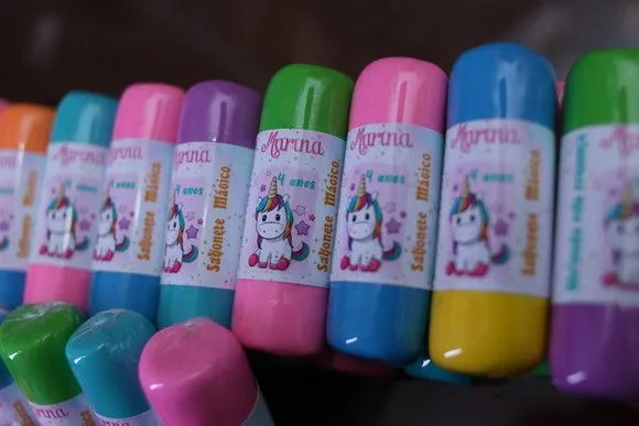 Lembrancinha Sabonete Mágico Massinha Personalizada Unicórnio - foto 4