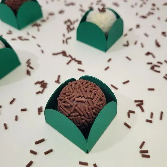 Forminha de Doce Cor Verde Brasil 50 Unidades