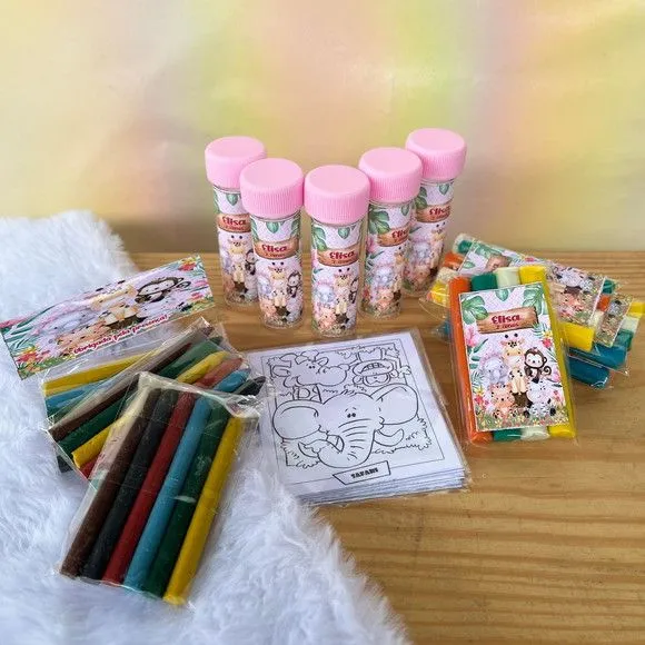 Kit Massinha + Giz + Bolha Safari Personalizado - artesanato feito à mão por Artmanha Lembrancinhas