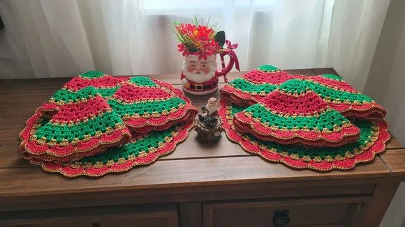 Sousplat Natal em Crochê Verde e Vermelho - 08 Unidades - foto 2