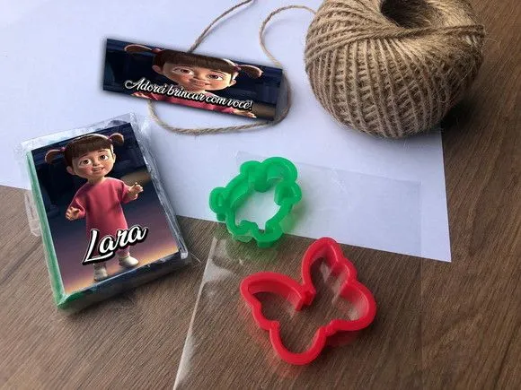 Massinha Modelar Monstros SA Personalizada - feito à mão por Mi Papelaria Criativa