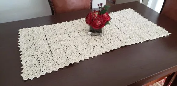 Caminho de Mesa em Crochê Cru - foto 2