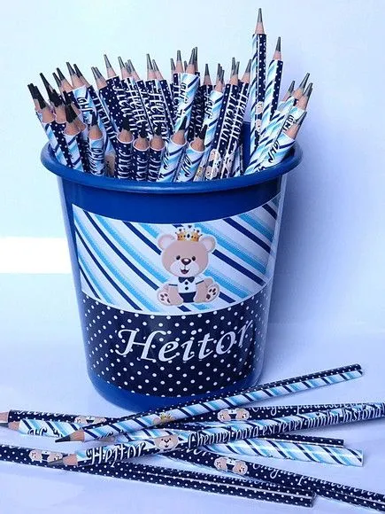 Lápis personalizado - feito à mão por Mi Papelaria Criativa
