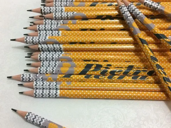 Lápis Personalizado - feito à mão por Mi Papelaria Criativa