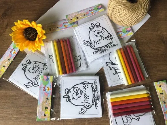Kit Giz de cera Galinha Pintadinha Personalizado - feito à mão por Mi Papelaria Criativa