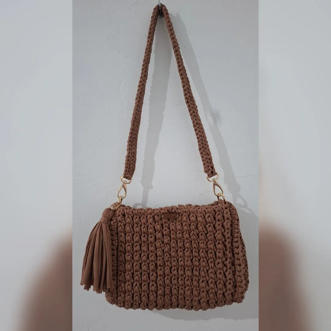 Bolsa Artesanal de Crochê 🤎 - foto 2