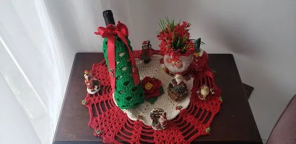 Porta Garrafa de Vinho em Crochê Verde (natal)