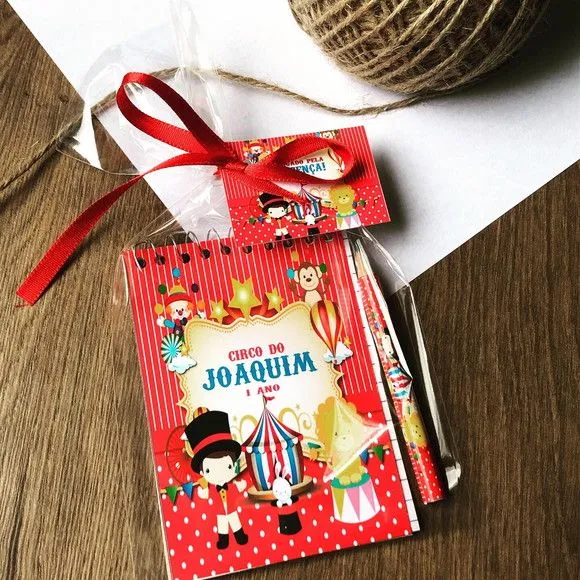 Bloquinho Circo Personalizado - artesanato feito à mão por creativitybynina