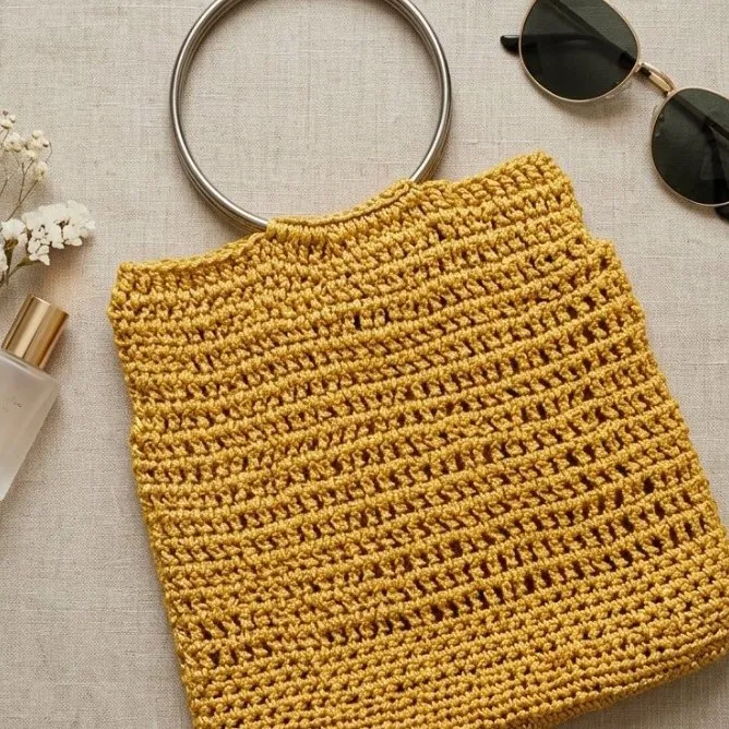 Bolsa em crochê fio encanto argolas prata queimada - foto 3
