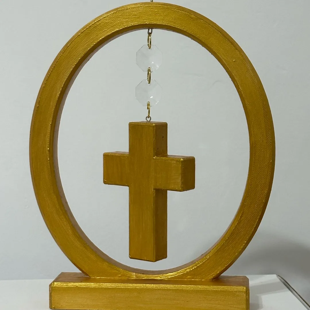Cruz Dourada Decorativa Religiosa - foto 2