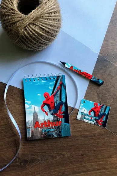 Bloquinho Homem Aranha Personalizado - artesanato feito à mão por Mi Papelaria Criativa