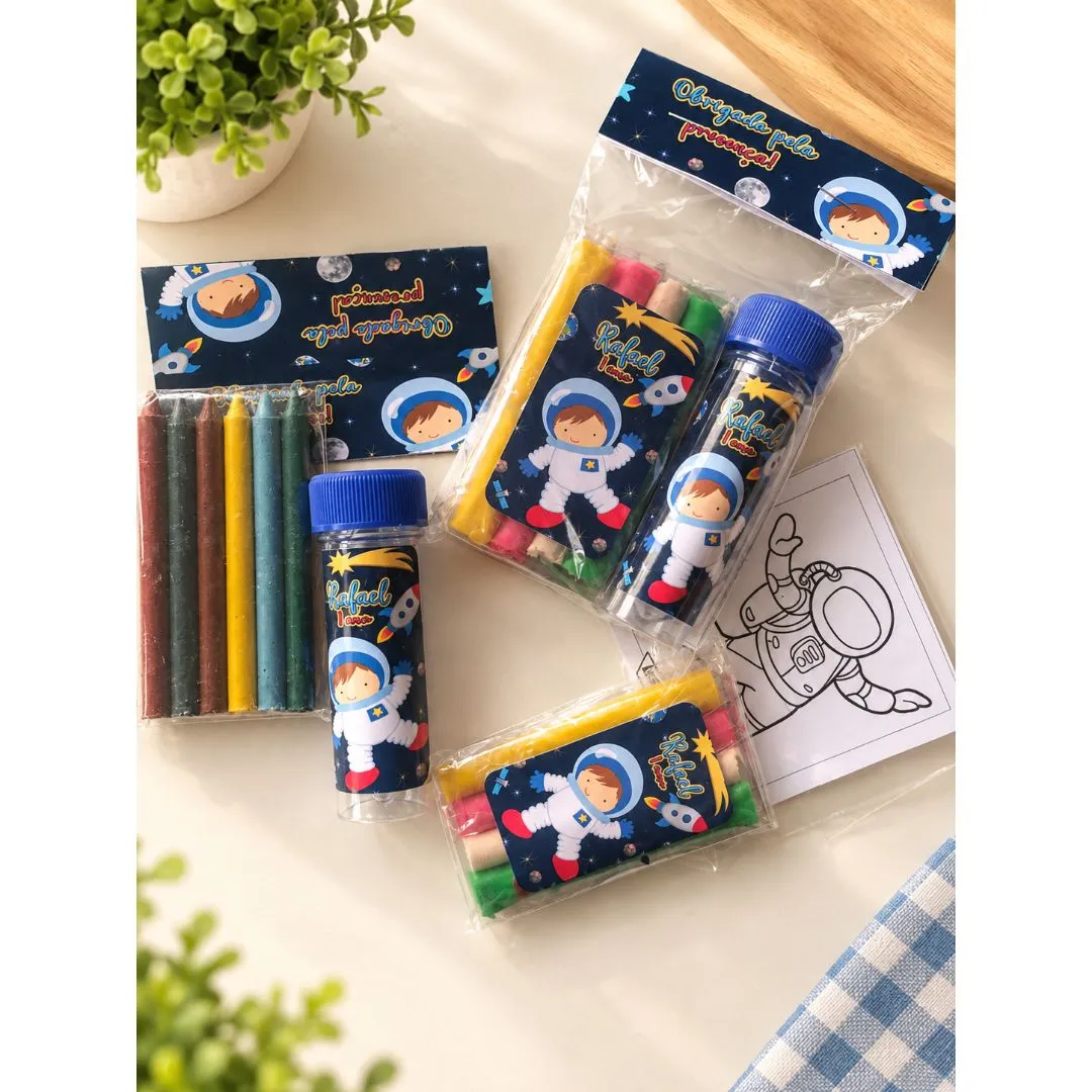 Kit Massinha + Giz + Bolha Astronauta Personalizado - artesanato de Artmanha Lembrancinhas