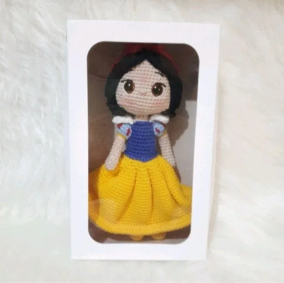 Branca de Neve Amigurumi 27cm- Graça Carvalho Crochê - foto 5