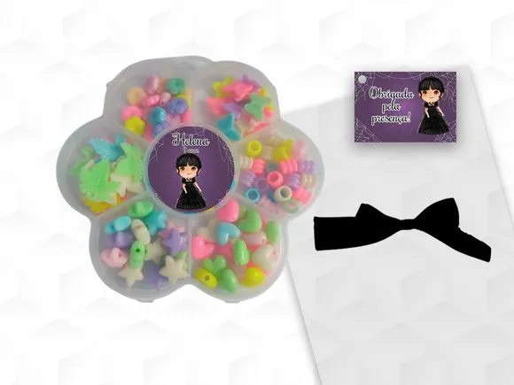 Kit Miçangas Wandinha Cute Personalizada - artesanato feito à mão por creativitybynina