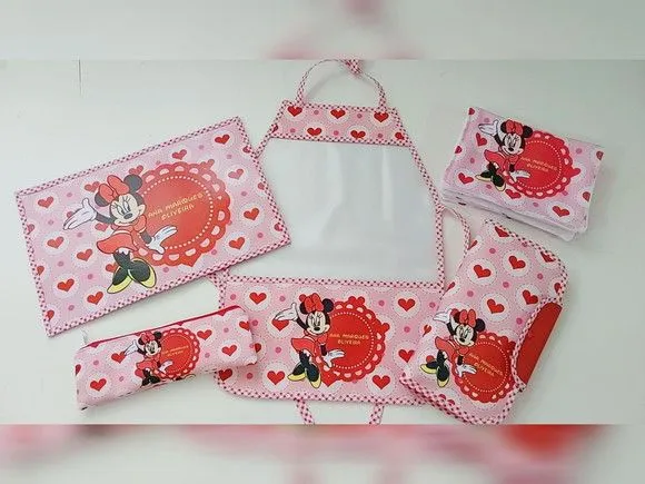 Kit Escolar Personalizado - Minnie - feito à mão por Innovare Studio