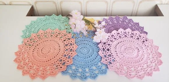 Jogo de 06 Toalhinhas em Crochê - Candy Colors (25 Cm) - foto 2