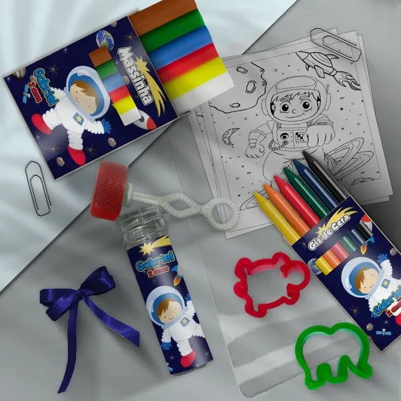Kit Massinha Infantil Astronauta Personalizado - feito à mão por Mi Papelaria Criativa