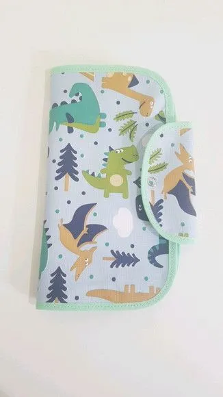 Necessaire - porta escova de dente e toalha - artesanato feito à mão por Innovare Studio