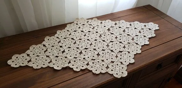 Centro de Mesa em Crochê Mini Flor Cru - foto 3