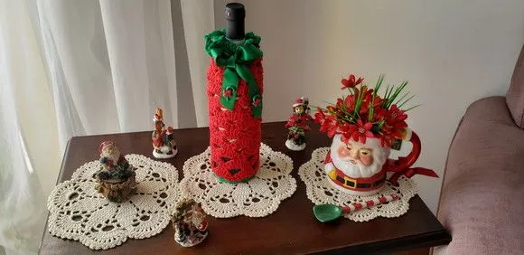 Porta Garrafa de Vinho Vermelha em Crochê (natal) - foto 2