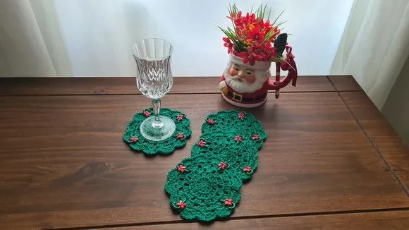 Descanso de Copos ou Taças em Crochê Natal Verde - foto 2