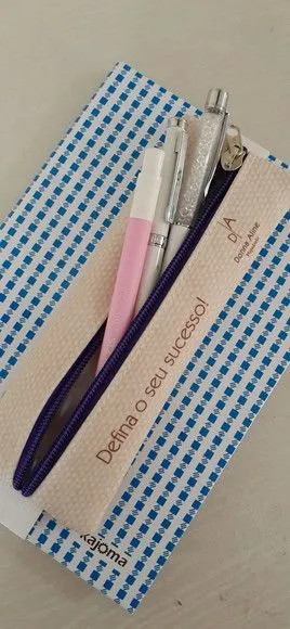 Estojo com elástico personalizado - feito à mão por Innovare Studio