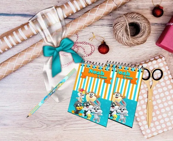 Bloquinho Baby Looney Tunes Personalizado - feito à mão por Artmanha Lembrancinhas
