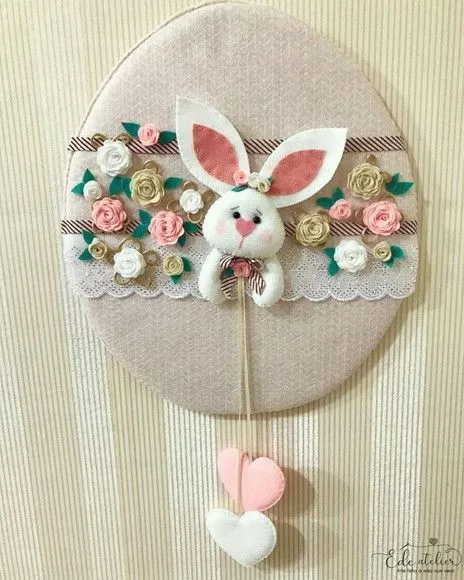 Decoração para Páscoa Enfeite de Porta em Feltro - artesanato feito à mão por edeatelier