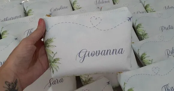 Necessaire personalizada - madrinhas - feito à mão por Innovare Studio