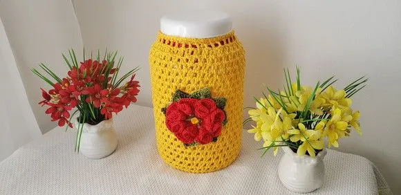 Capa para Pote Vidro 3200ml em Crochê Amarelo Flor Vermelha - foto 4