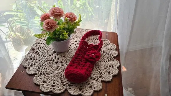 Capa Garrafinha de Água em Crochê Rubi