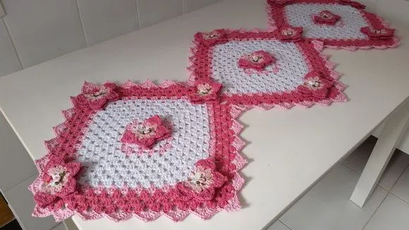 Trilho de Mesa Borboletas Rosa 1,30 cm x 50 cm - foto 4