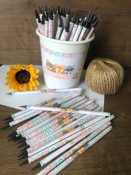Lápis Floresta Personalizado - artesanato feito à mão por creativitybynina