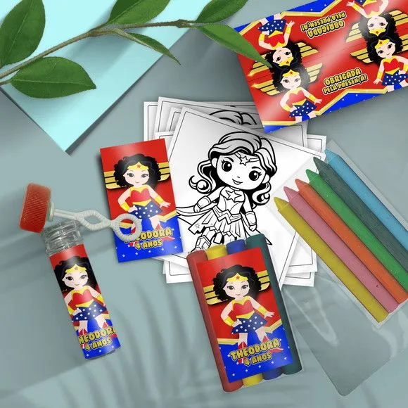 Kit Massinha + Giz + Bolha - Mulher Maravilha Personalizado - feito à mão por Mi Papelaria Criativa